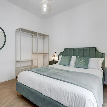 New Opening - Ponte Milvio Lägenhet *