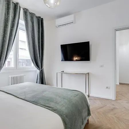 New Opening - Ponte Milvio Lägenhet *