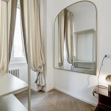 New Opening - Ponte Milvio Lägenhet *